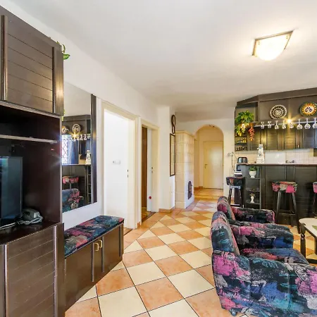 Holiday home Kiwi By Interhome *